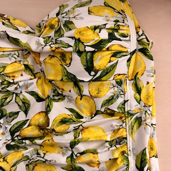 Nip Tuck One Piece Swimsuit  Sz6 - Picture 7 of 8